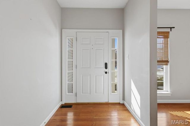 571 Bluffs View Court, Eureka, MO 63025