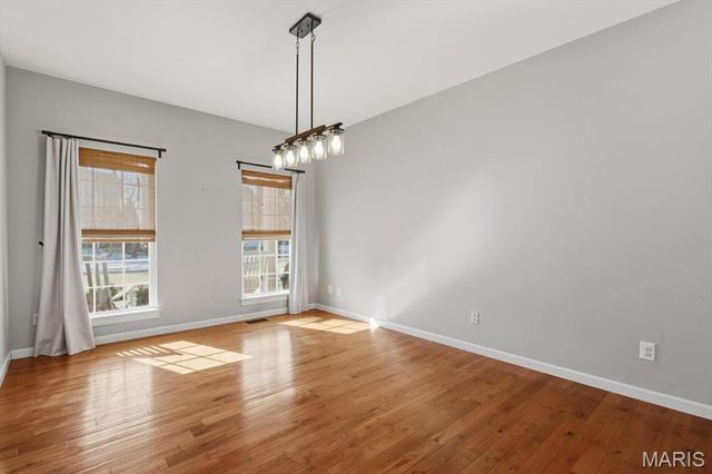 571 Bluffs View Court, Eureka, MO 63025