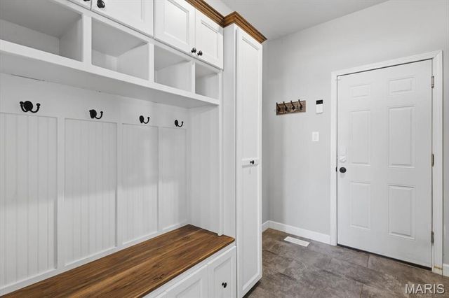 571 Bluffs View Court, Eureka, MO 63025