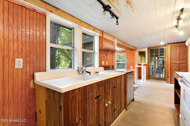 232 Citizen Street, Bay Saint Louis, MS 39520