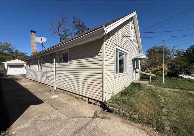 12512 Mcgowan Avenue, Cleveland, OH 44135