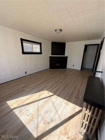 12512 Mcgowan Avenue, Cleveland, OH 44135