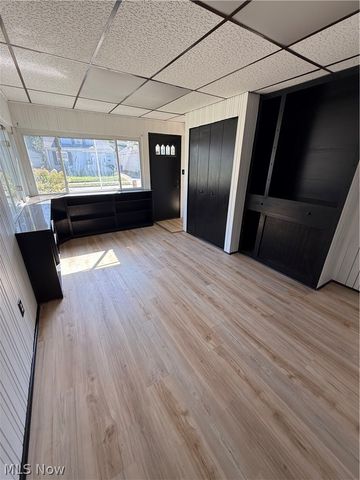 12512 Mcgowan Avenue, Cleveland, OH 44135