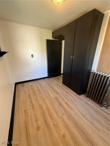 12512 Mcgowan Avenue, Cleveland, OH 44135