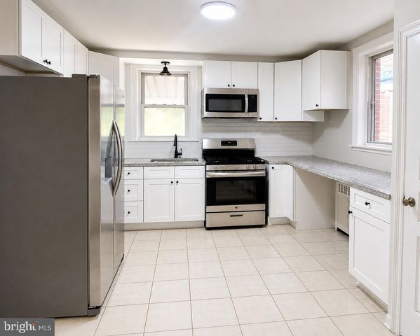 6054 E ROOSEVELT BLVD, Philadelphia, PA 19149