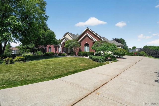 2212 Lily Court, Davison, MI 48423