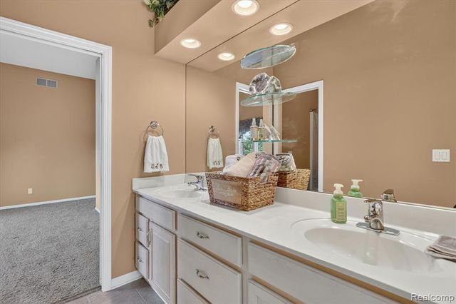 2212 Lily Court, Davison, MI 48423