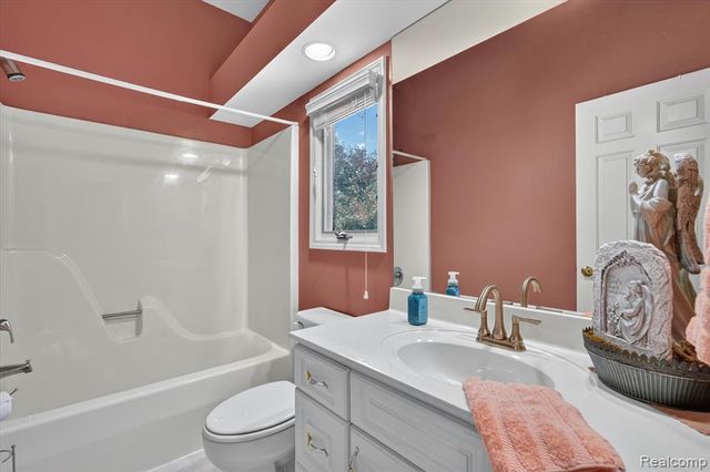 2212 Lily Court, Davison, MI 48423