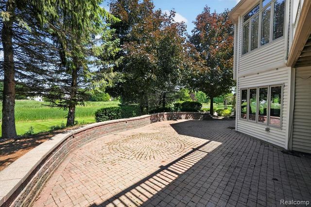 2212 Lily Court, Davison, MI 48423