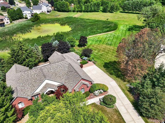 2212 Lily Court, Davison, MI 48423