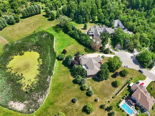 2212 Lily Court, Davison, MI 48423