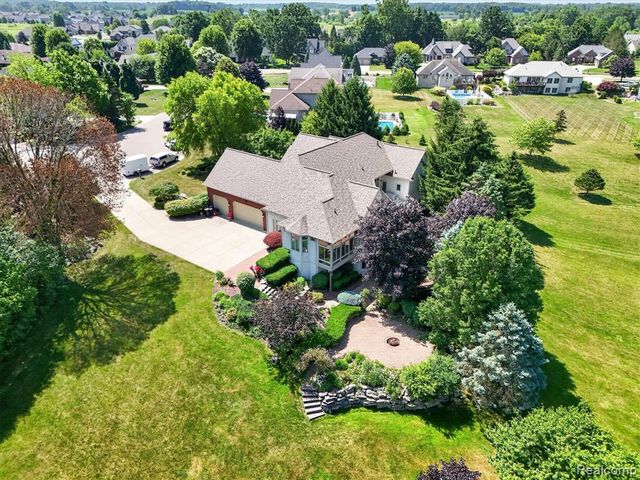 2212 Lily Court, Davison, MI 48423