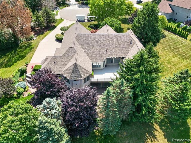 2212 Lily Court, Davison, MI 48423