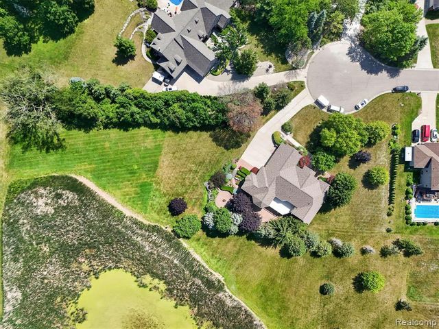2212 Lily Court, Davison, MI 48423