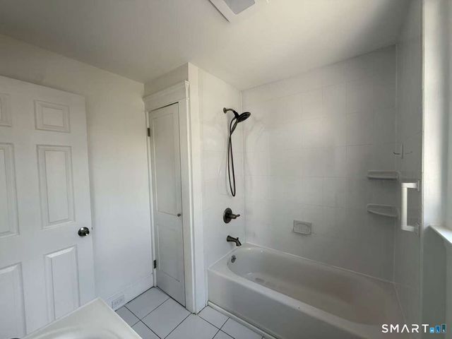 24 Paramount Avenue, Hamden, CT 06517