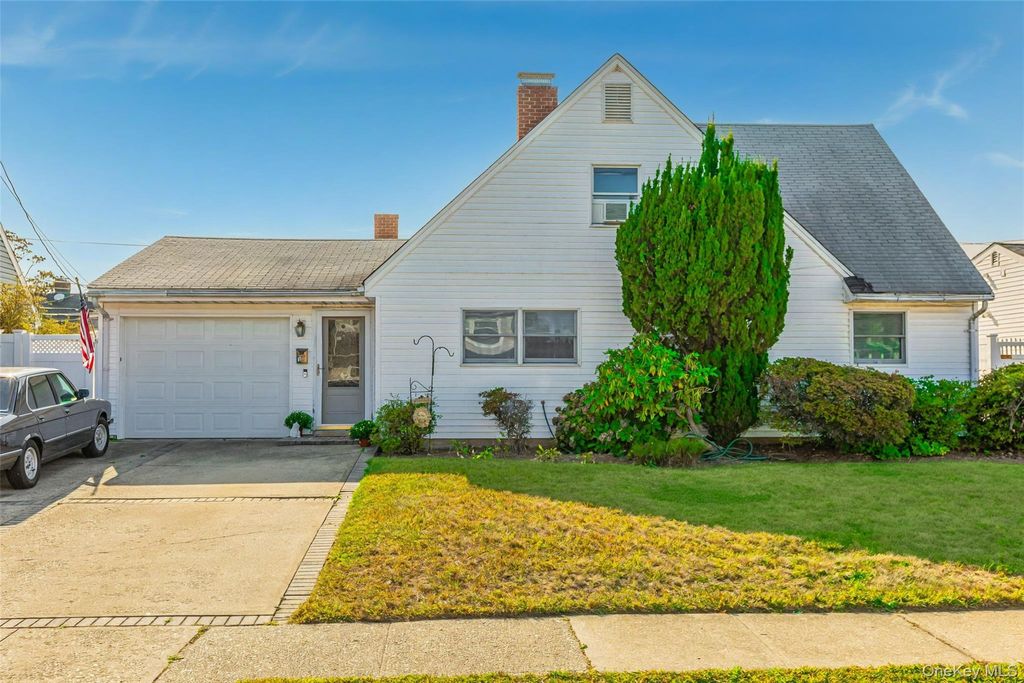 16 Celestial Lane, Levittown, NY 11756