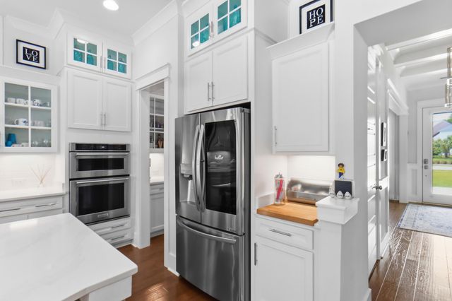 2767 Summertime Lane, Mount Pleasant, SC 29466