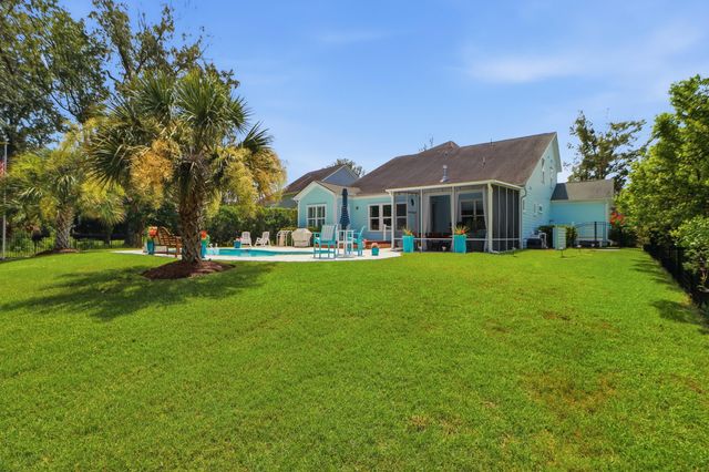 2767 Summertime Lane, Mount Pleasant, SC 29466