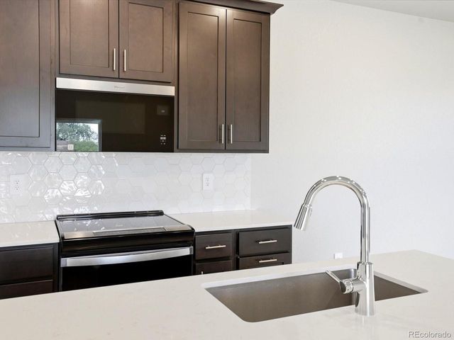 2197 E 164th Ave, Thornton, CO 80602