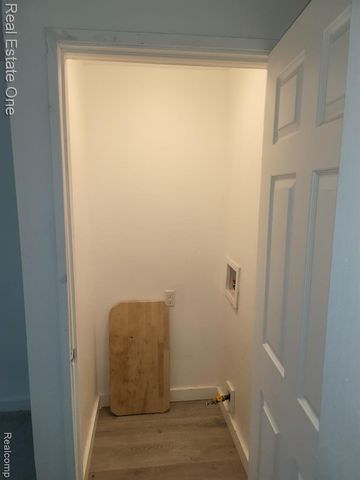 18603 Mackay Street, Detroit, MI 48234