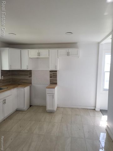 18603 Mackay Street, Detroit, MI 48234