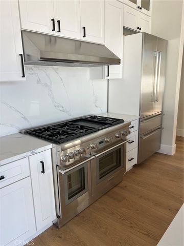 20329 Stagg Street, Winnetka, CA 91306