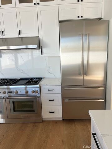 20329 Stagg Street, Winnetka, CA 91306