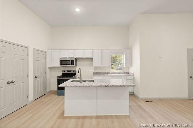 602 E 8th Street, New Albany, IN 47150