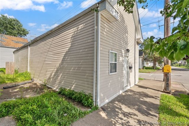 602 E 8th Street, New Albany, IN 47150