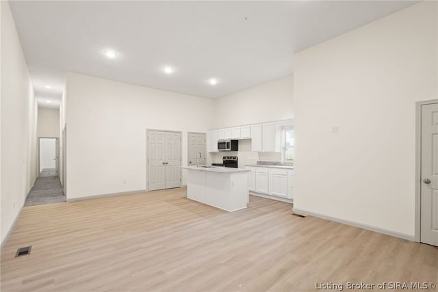 602 E 8th Street, New Albany, IN 47150
