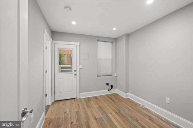 210 11TH ST SE, Washington, DC 20003