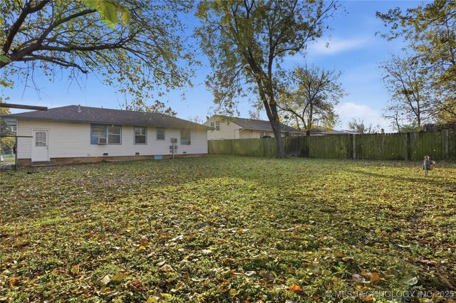 1820 N Oswego Avenue, Tulsa, OK 74115