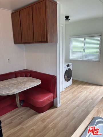 1921 6th Street, Santa Monica, CA 90405