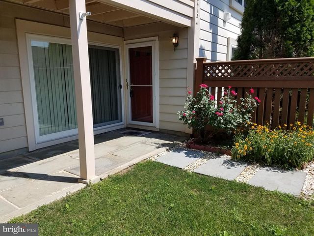6913-A SANDRA MARIE CIR, Alexandria, VA 22310