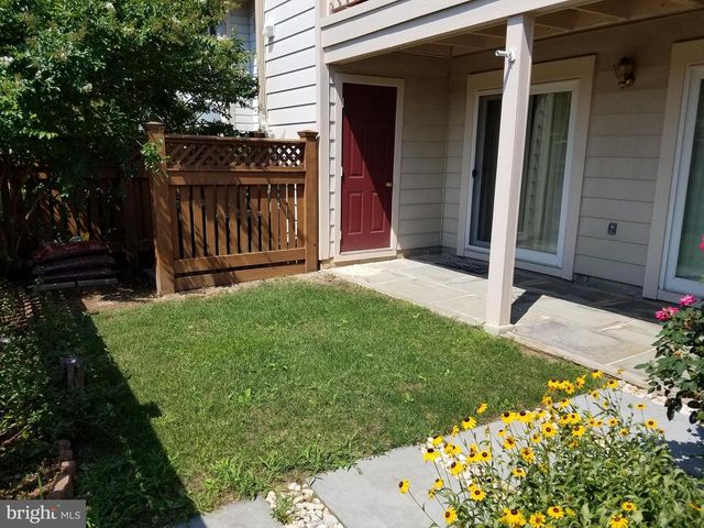 6913-A SANDRA MARIE CIR, Alexandria, VA 22310