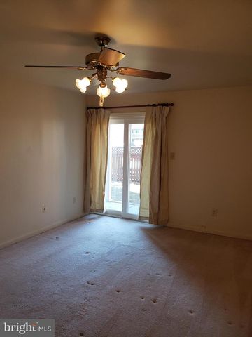 6913-A SANDRA MARIE CIR, Alexandria, VA 22310