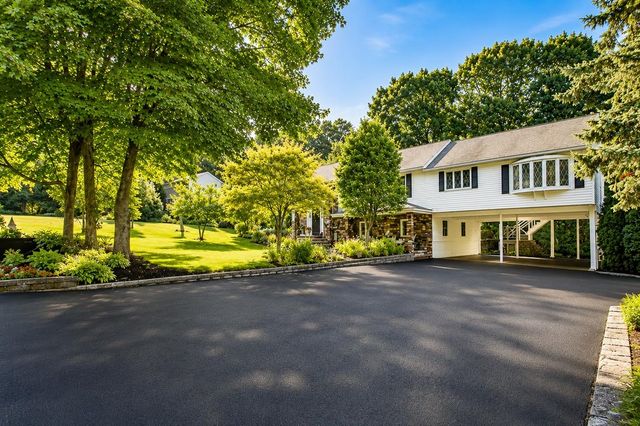 150 Lowell Road, Salem, NH 03079