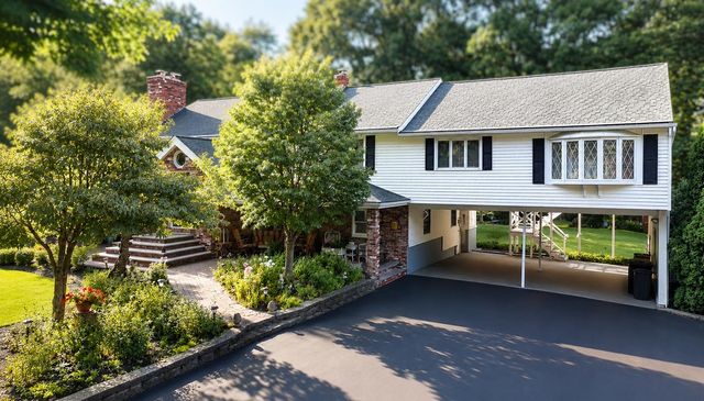 150 Lowell Road, Salem, NH 03079