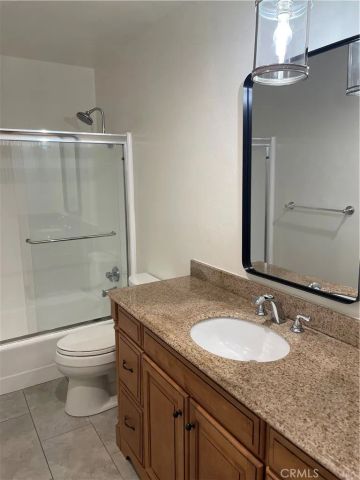 18504 Mayall Street C, Northridge, CA 91324