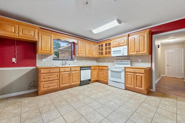 108 Devon Cove, Jacksonville, AR 72076