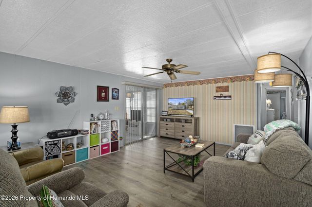 8430 Highpoint Boulevard, Brooksville, FL 34613