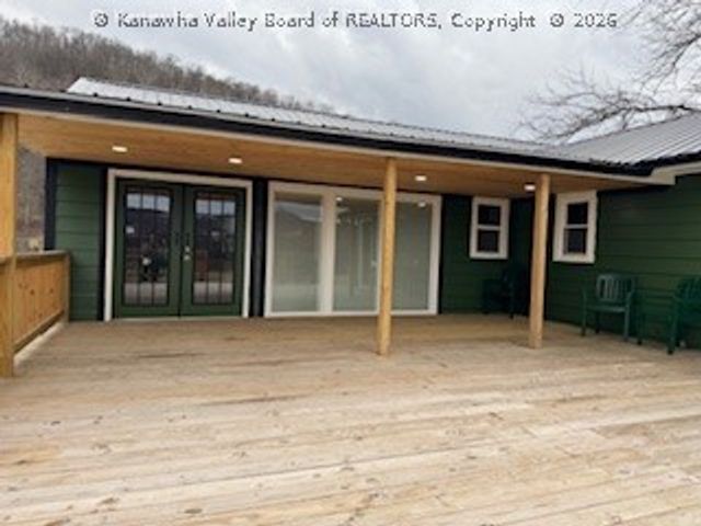 6516 Maccorkle Avenue, St Albans, WV 25177