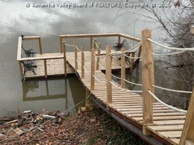 6516 Maccorkle Avenue, St Albans, WV 25177