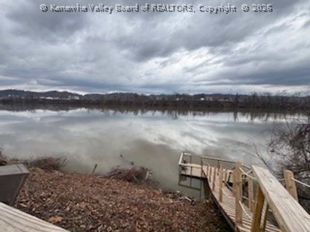 6516 Maccorkle Avenue, St Albans, WV 25177