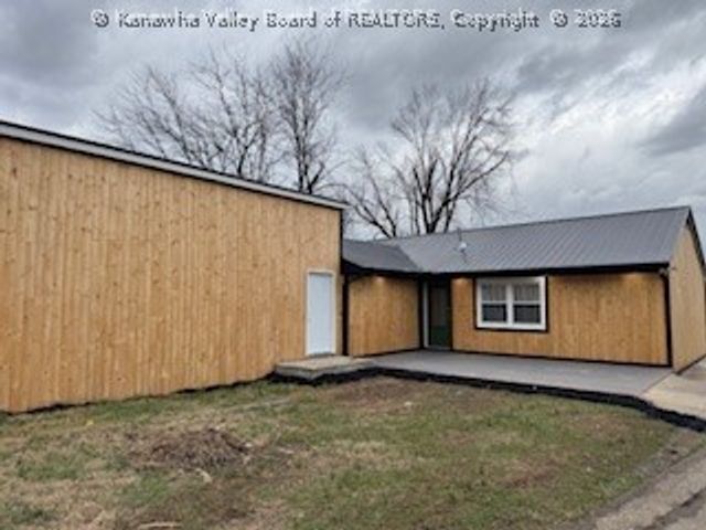 6516 Maccorkle Avenue, St Albans, WV 25177