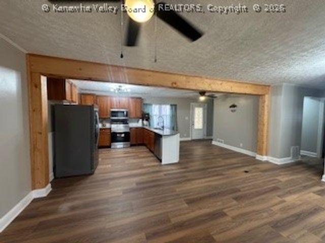 6516 Maccorkle Avenue, St Albans, WV 25177