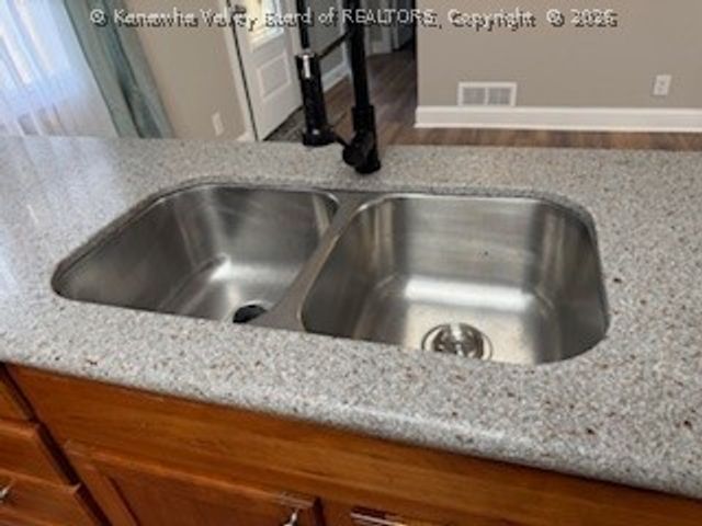 6516 Maccorkle Avenue, St Albans, WV 25177