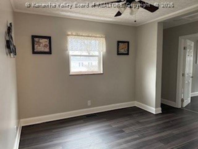 6516 Maccorkle Avenue, St Albans, WV 25177