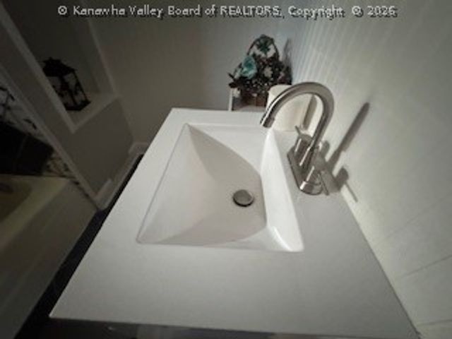 6516 Maccorkle Avenue, St Albans, WV 25177