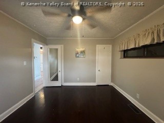 6516 Maccorkle Avenue, St Albans, WV 25177